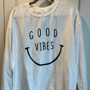 NEW WITH TAGS Wildflower Boutique “Good Vibes” sweatshirt